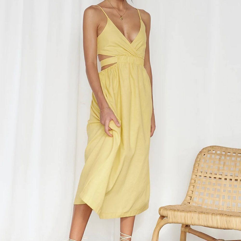 NWT All‎ About May  Bon Voyage Yellow Cut-Out Sides Tie Back Sundress -- 6